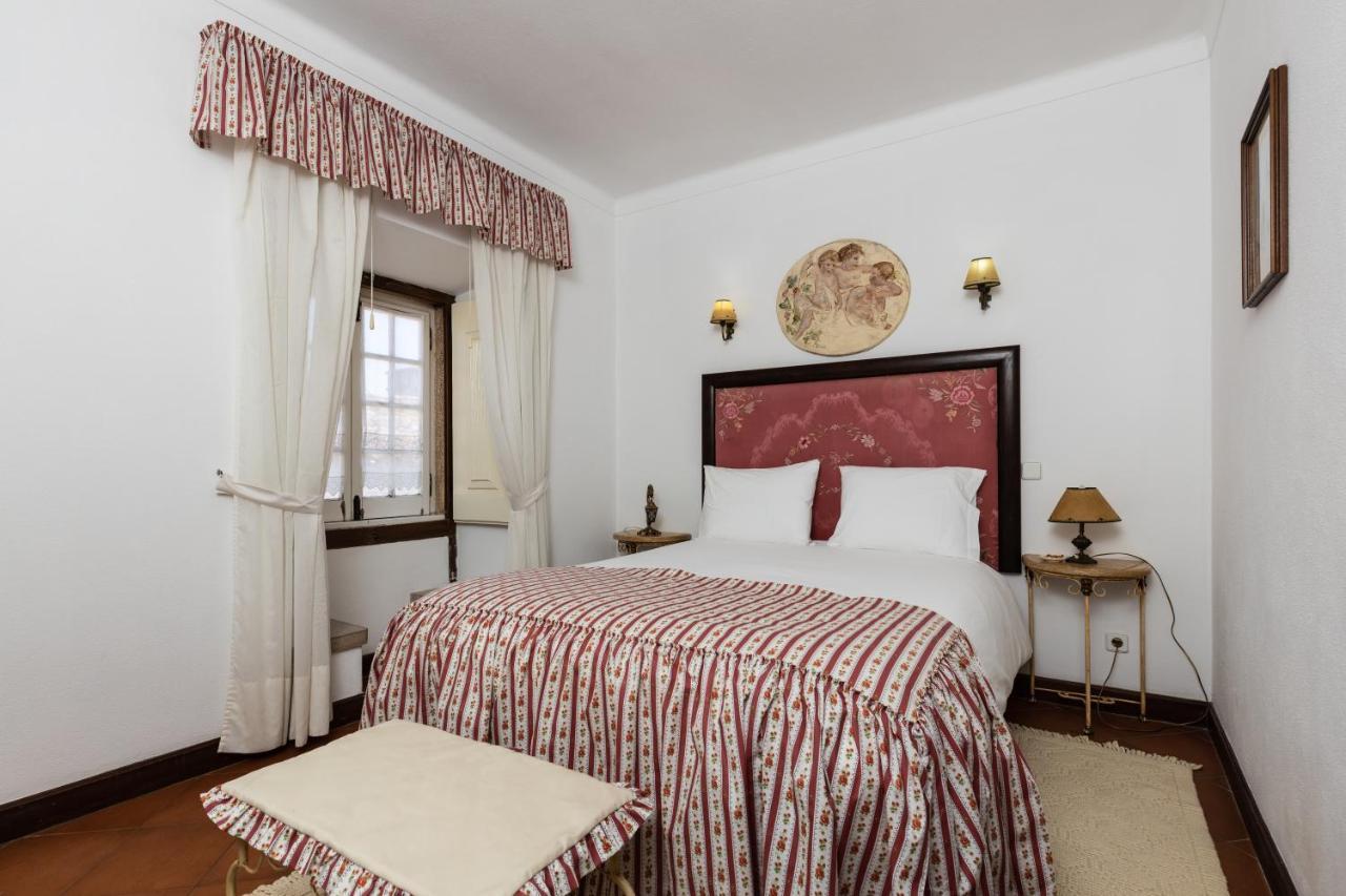 Hotel Casa De S. Thiago Do Castelo à Óbidos Extérieur photo