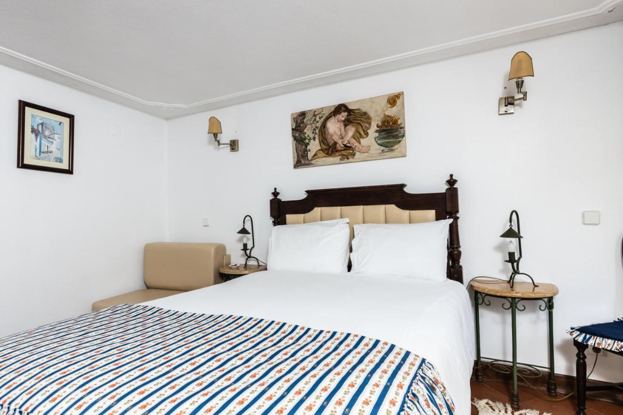 Hotel Casa De S. Thiago Do Castelo à Óbidos Extérieur photo