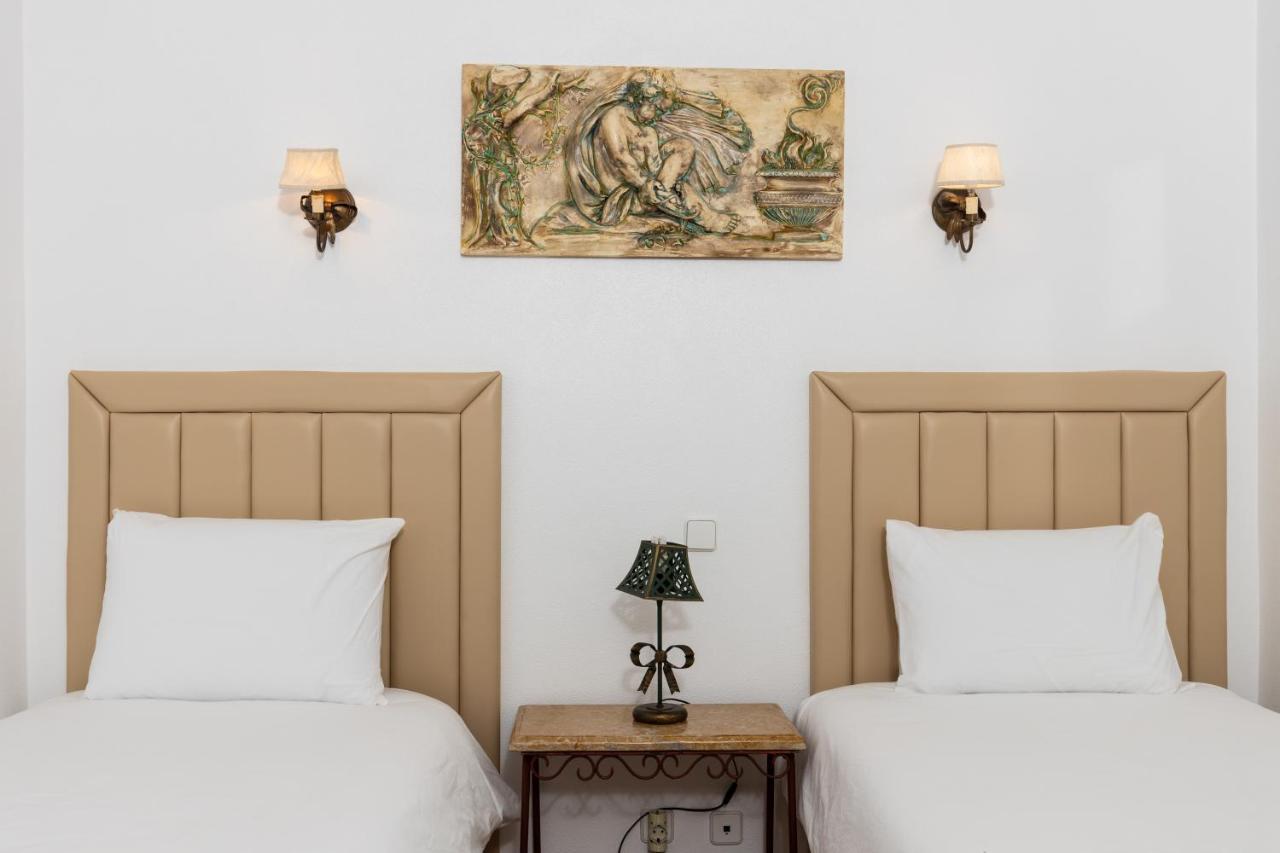 Hotel Casa De S. Thiago Do Castelo à Óbidos Extérieur photo