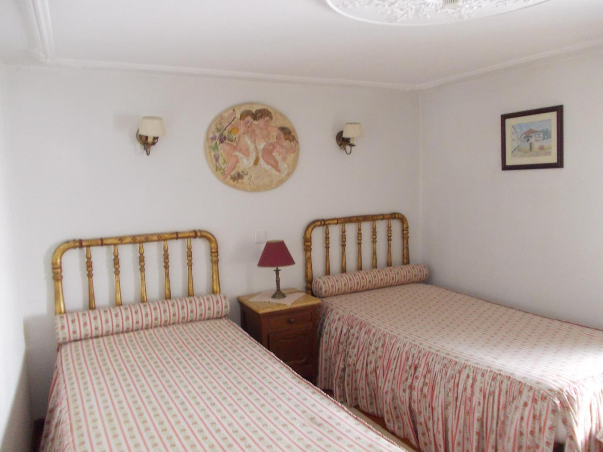 Hotel Casa De S. Thiago Do Castelo à Óbidos Extérieur photo