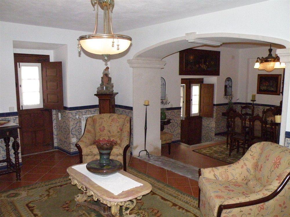 Hotel Casa De S. Thiago Do Castelo à Óbidos Extérieur photo