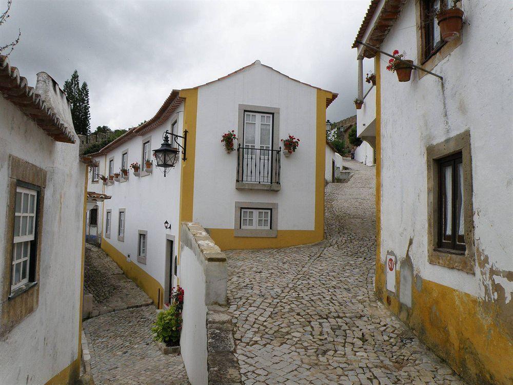 Hotel Casa De S. Thiago Do Castelo à Óbidos Extérieur photo