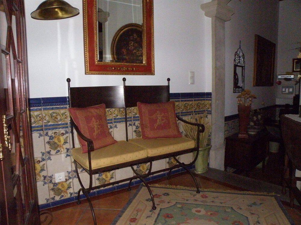 Hotel Casa De S. Thiago Do Castelo à Óbidos Extérieur photo