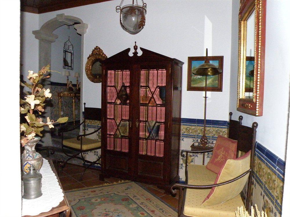 Hotel Casa De S. Thiago Do Castelo à Óbidos Extérieur photo