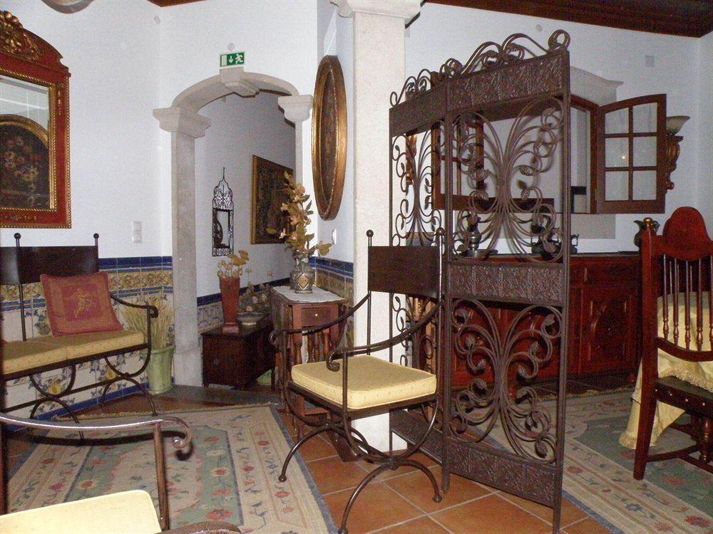 Hotel Casa De S. Thiago Do Castelo à Óbidos Extérieur photo